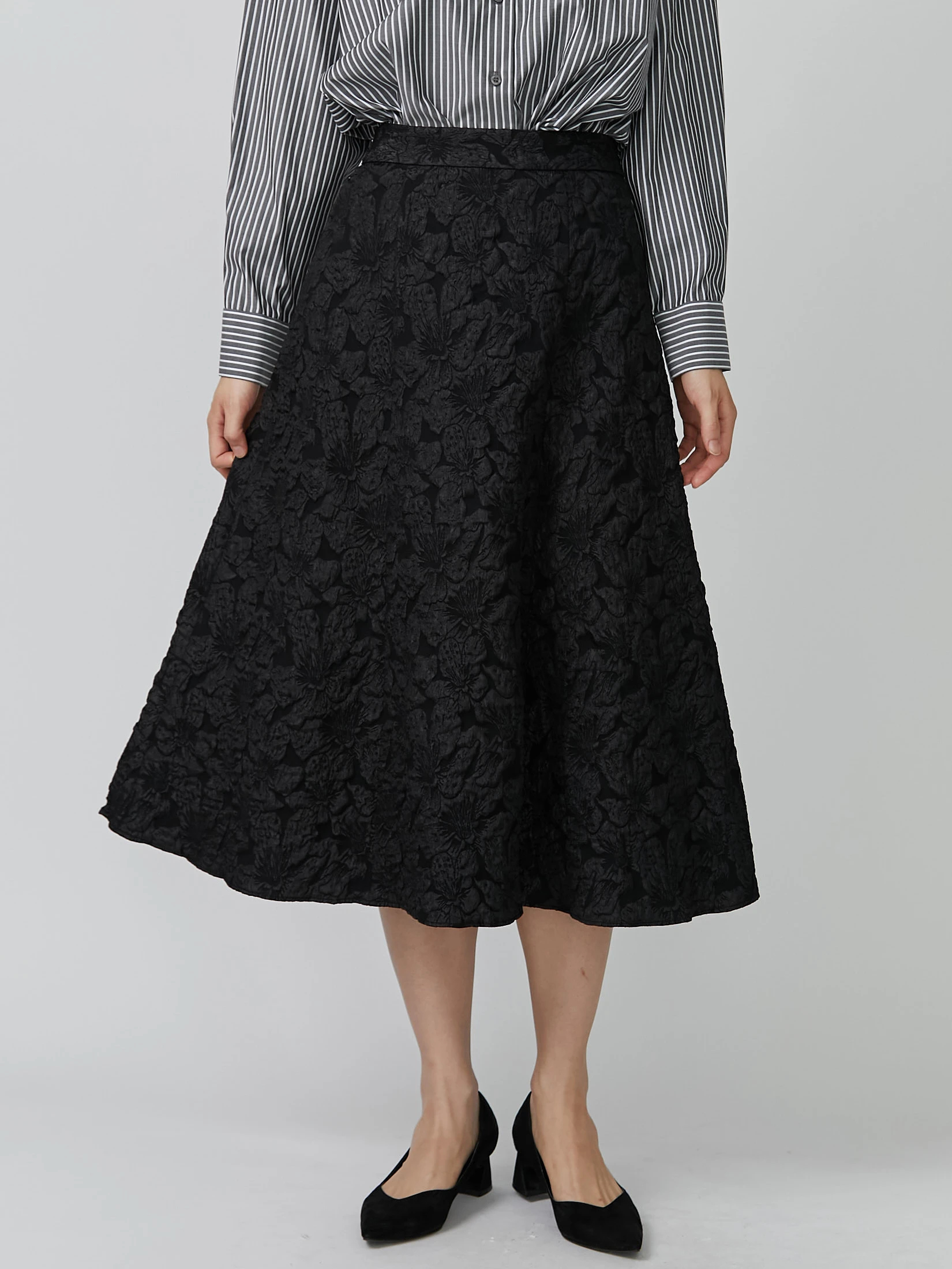 エンボスフレアスカート | レディースファッション通販のTONAL