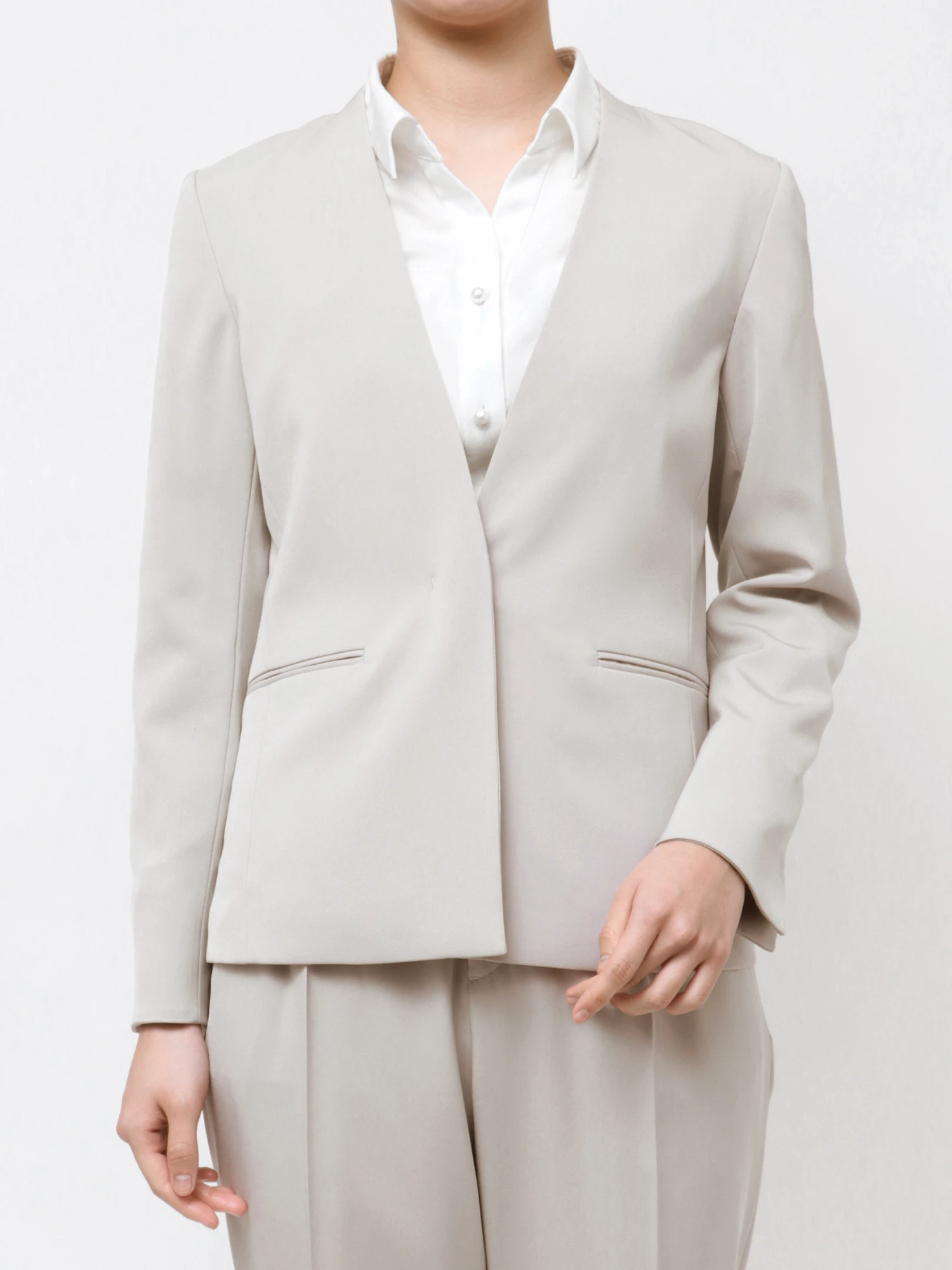 【TONAL】トーナル ノーカラージャケット セットアップ 3点セット オフ白M スーツノーカラージャケット | レディースファッション通販の