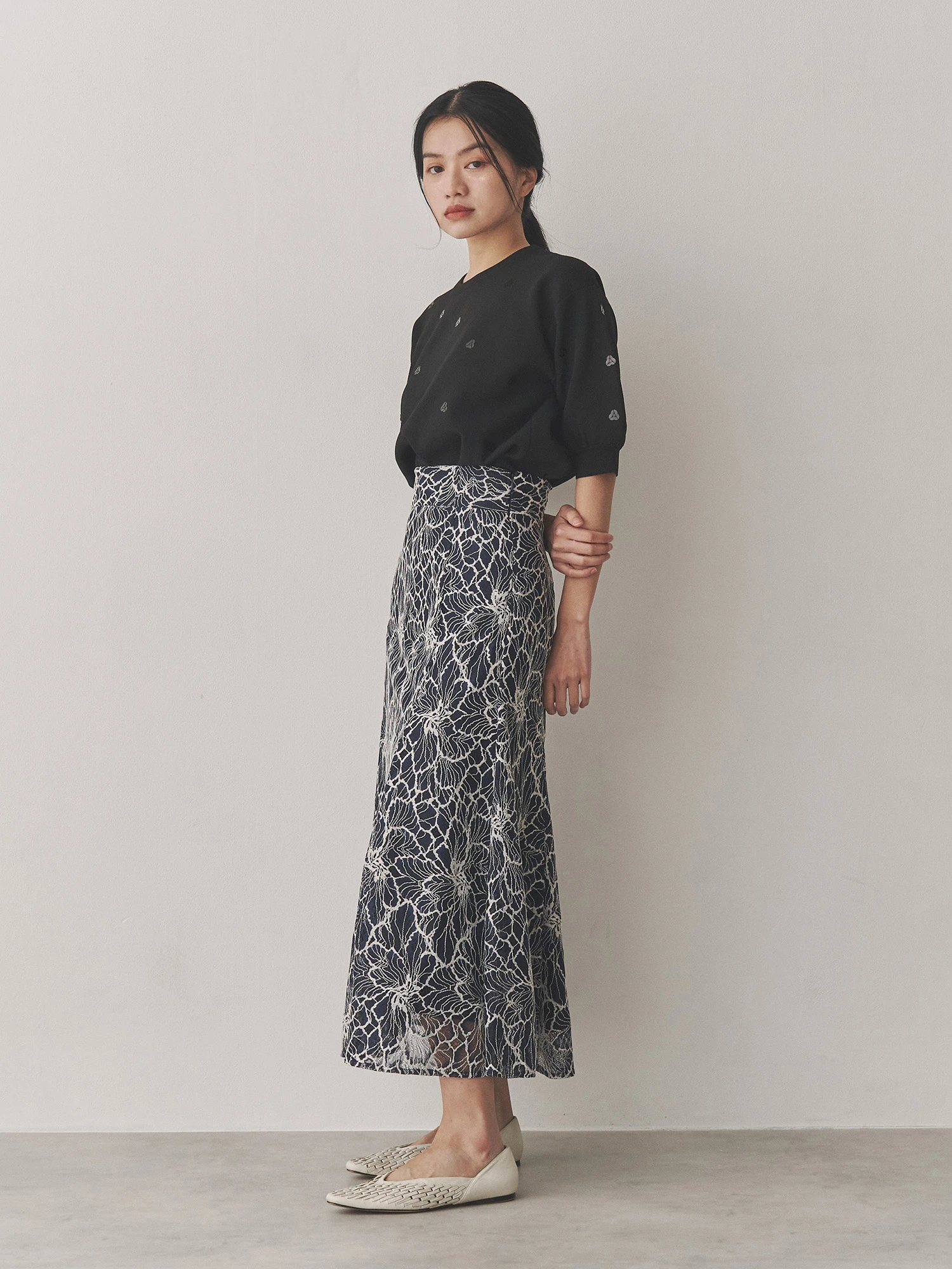 スパンコール刺繍ニット | レディースファッション通販のTONAL