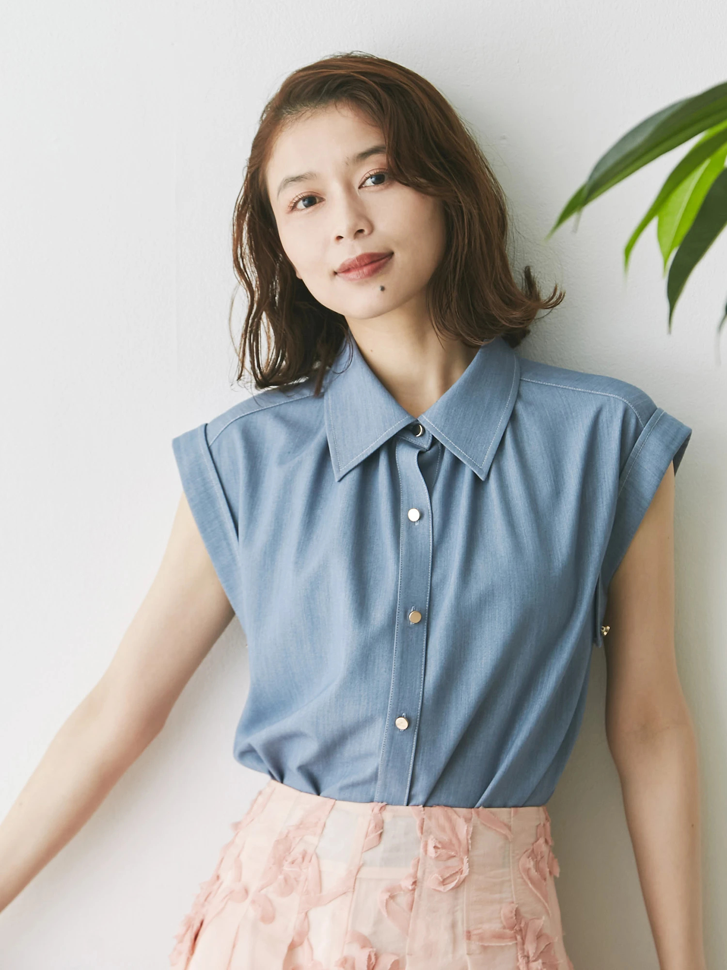 デニムライクギャザーフレンチブラウス | レディースファッション通販