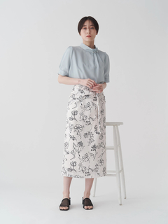 TONAL(トーナル) |タックネックパールハーフスリーブブラウス