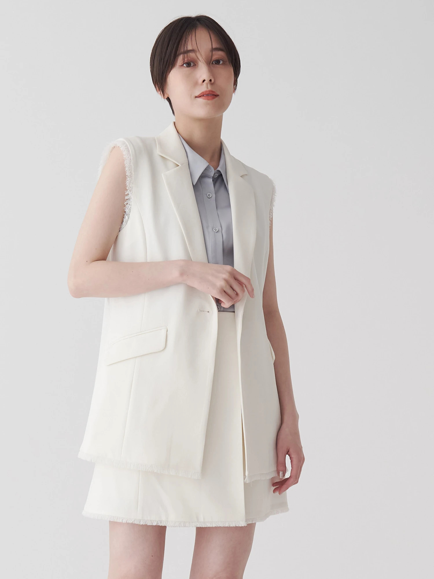 アナイ　リネンオックステーラードジレ　オフホワイト　パールボタン　36 アナイ リネンオックステーラードジレ オフホワイト パールボタン 36