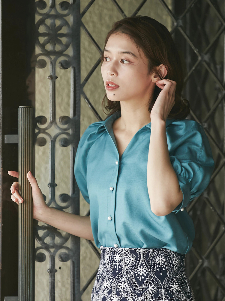 TONAL(トーナル) |パール釦スキッパーラグランブラウス