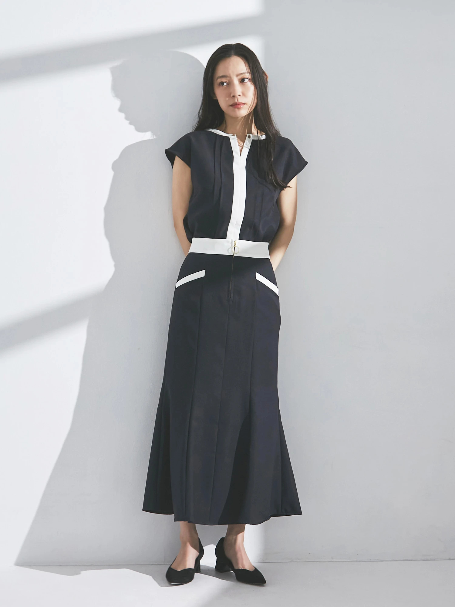 美品 TONAL トーナル 洗える バイカラー Vネック フレンチ袖 ブラウス 1745068364.jpg?1669506482