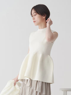 TONAL | ハイネックペプラムニット