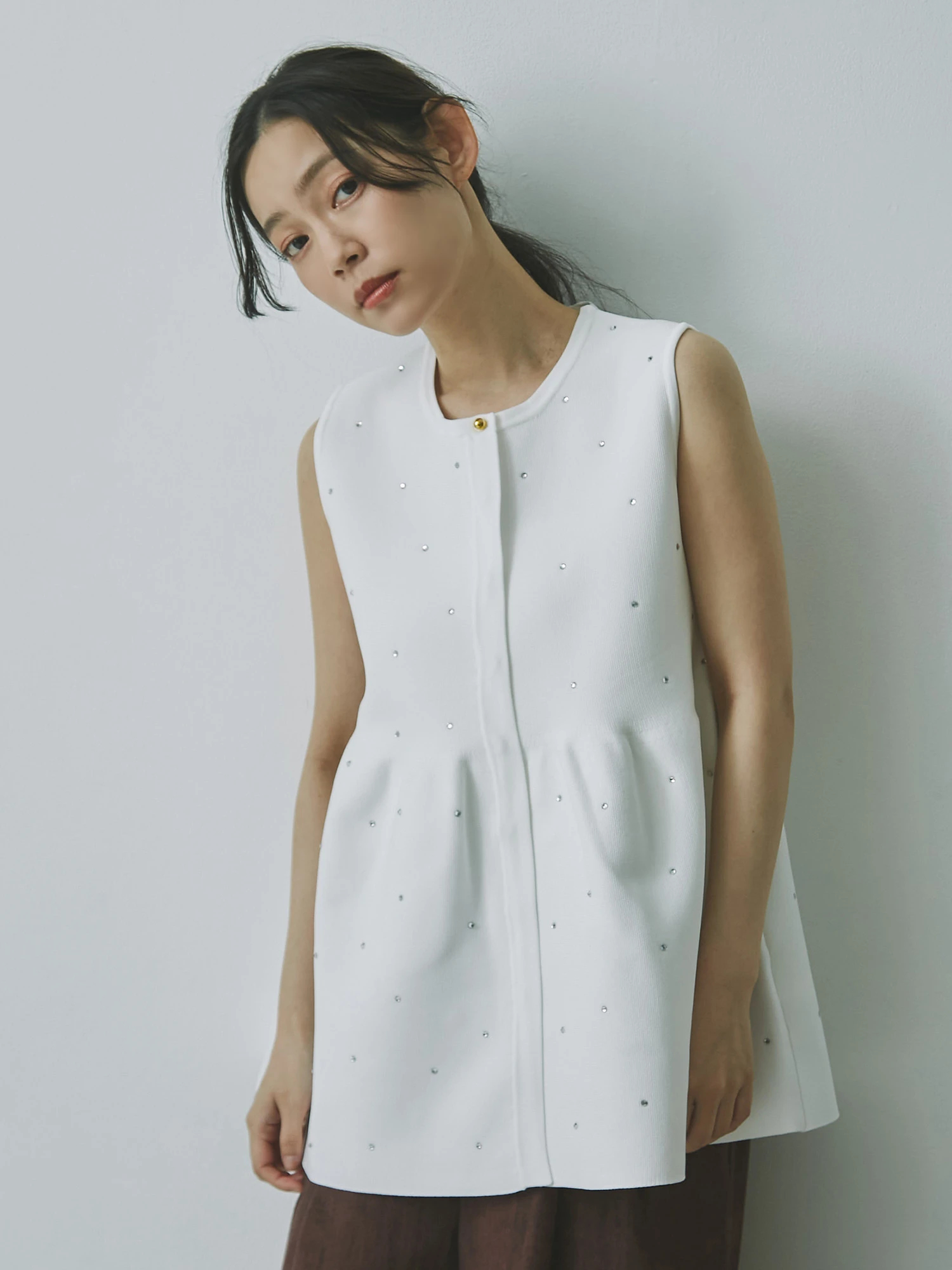 TONAL - 【 TONAL 】　パール　白　ホワイト　キレイめ　オフィス　トップス　ギャザー ブラウス 商品一覧 | レディースファッション通販のTONAL