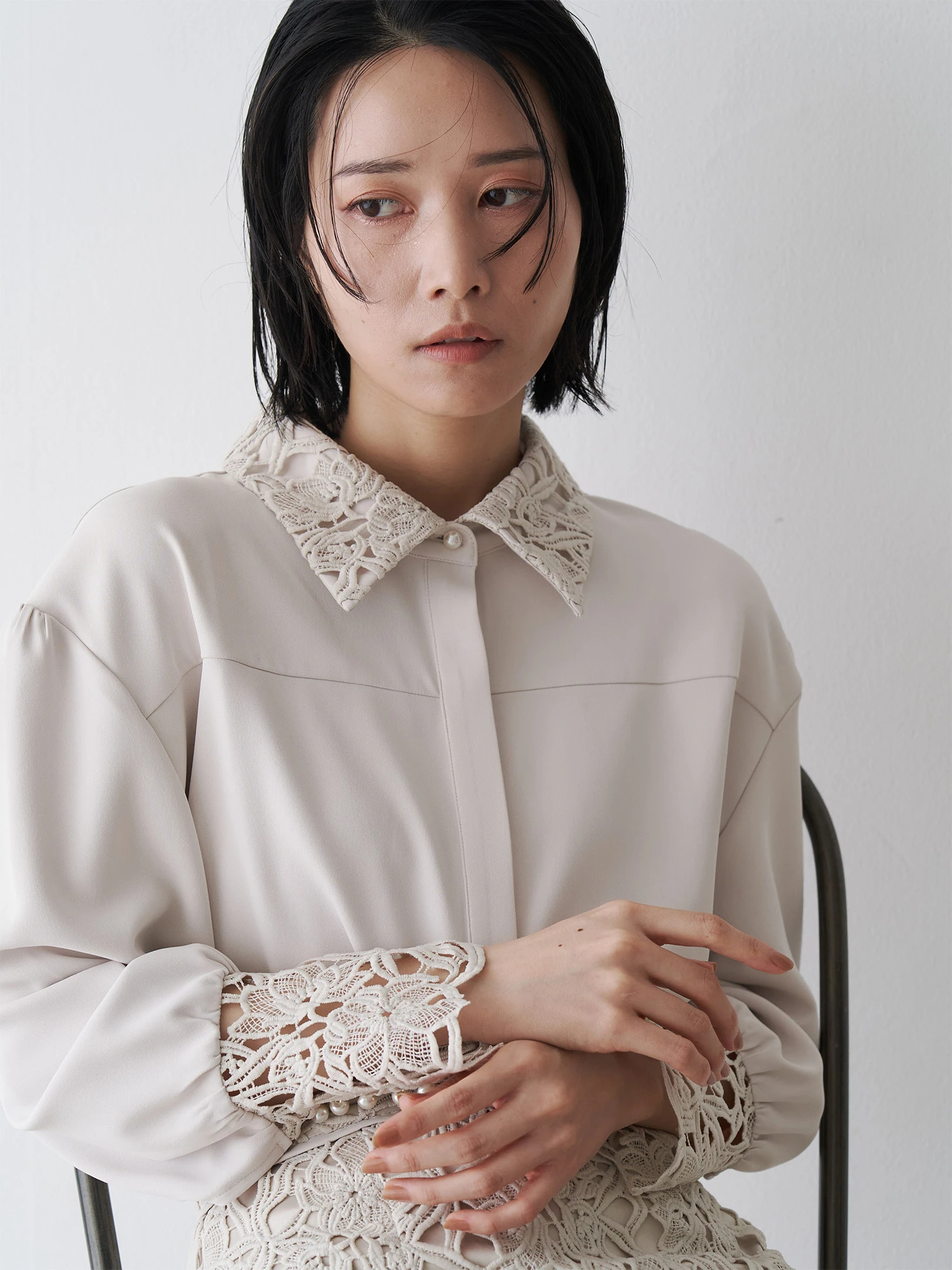 エンブロイダリーレースシャツ | レディースファッション通販の
