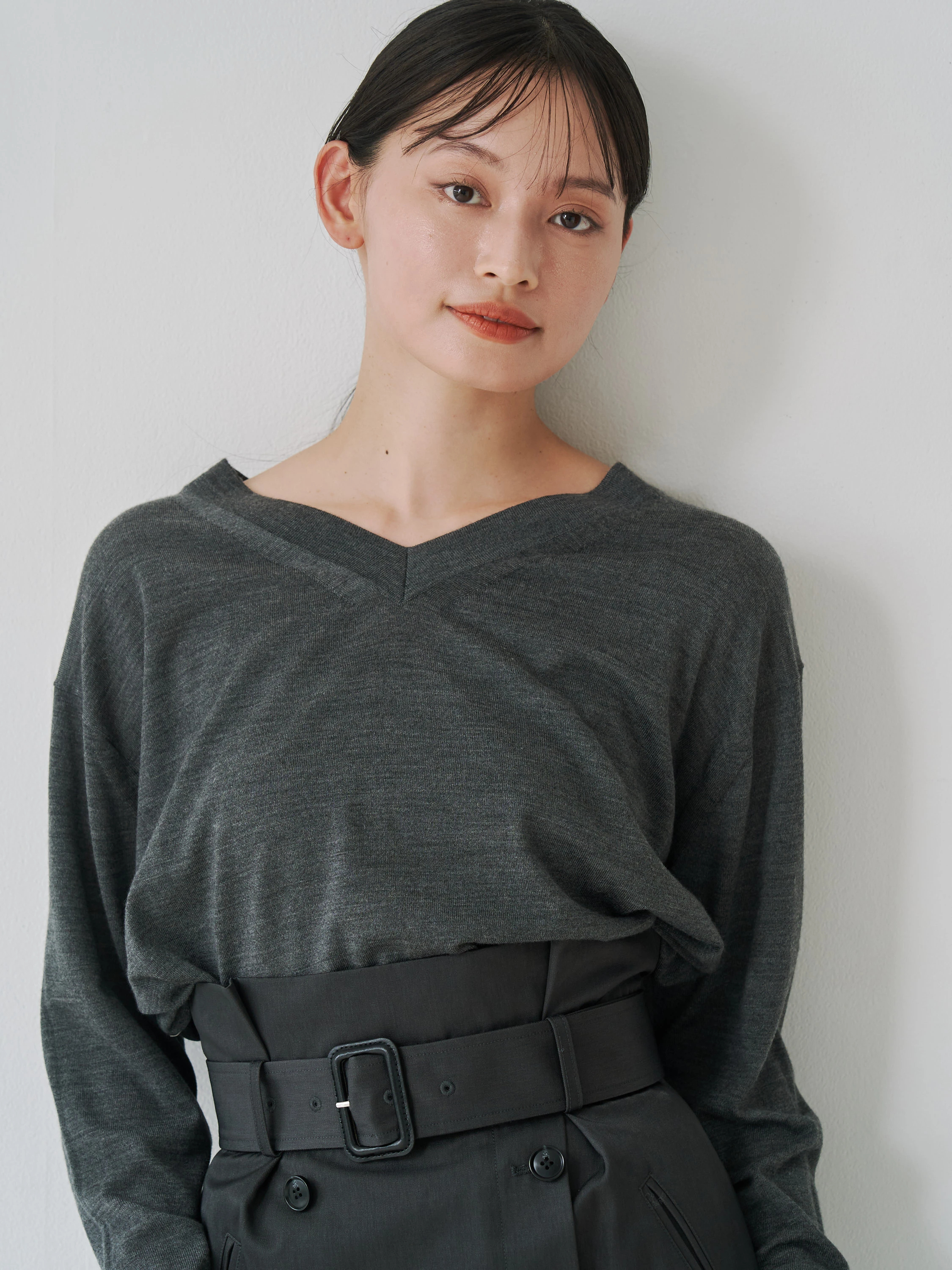 ロロピアーナウールVネックニット | レディースファッション通販の