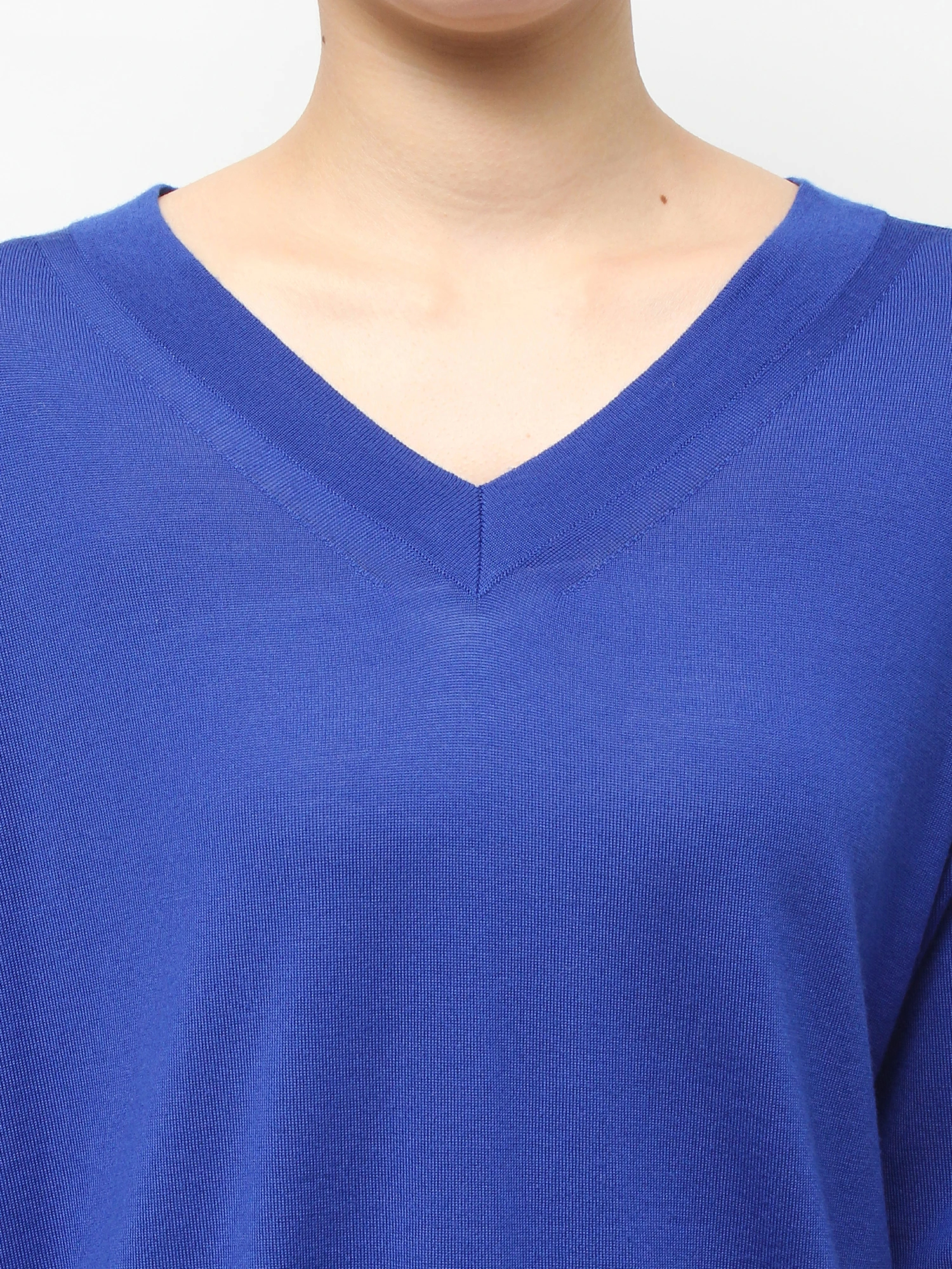 ロロピアーナウールVネックニット | レディースファッション通販の