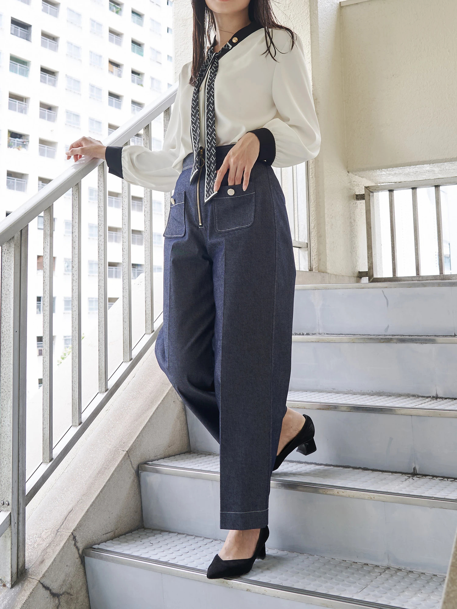 ADORE スカーフドッキング　ブラウス TONAL ブラウス シャツ スカーフタイドッキングフレンチブラウス
