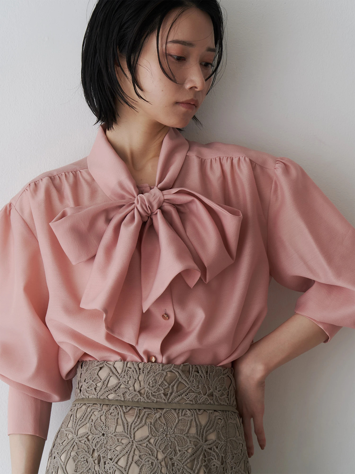 ビックリボンボウタイブラウス | レディースファッション通販のTONAL