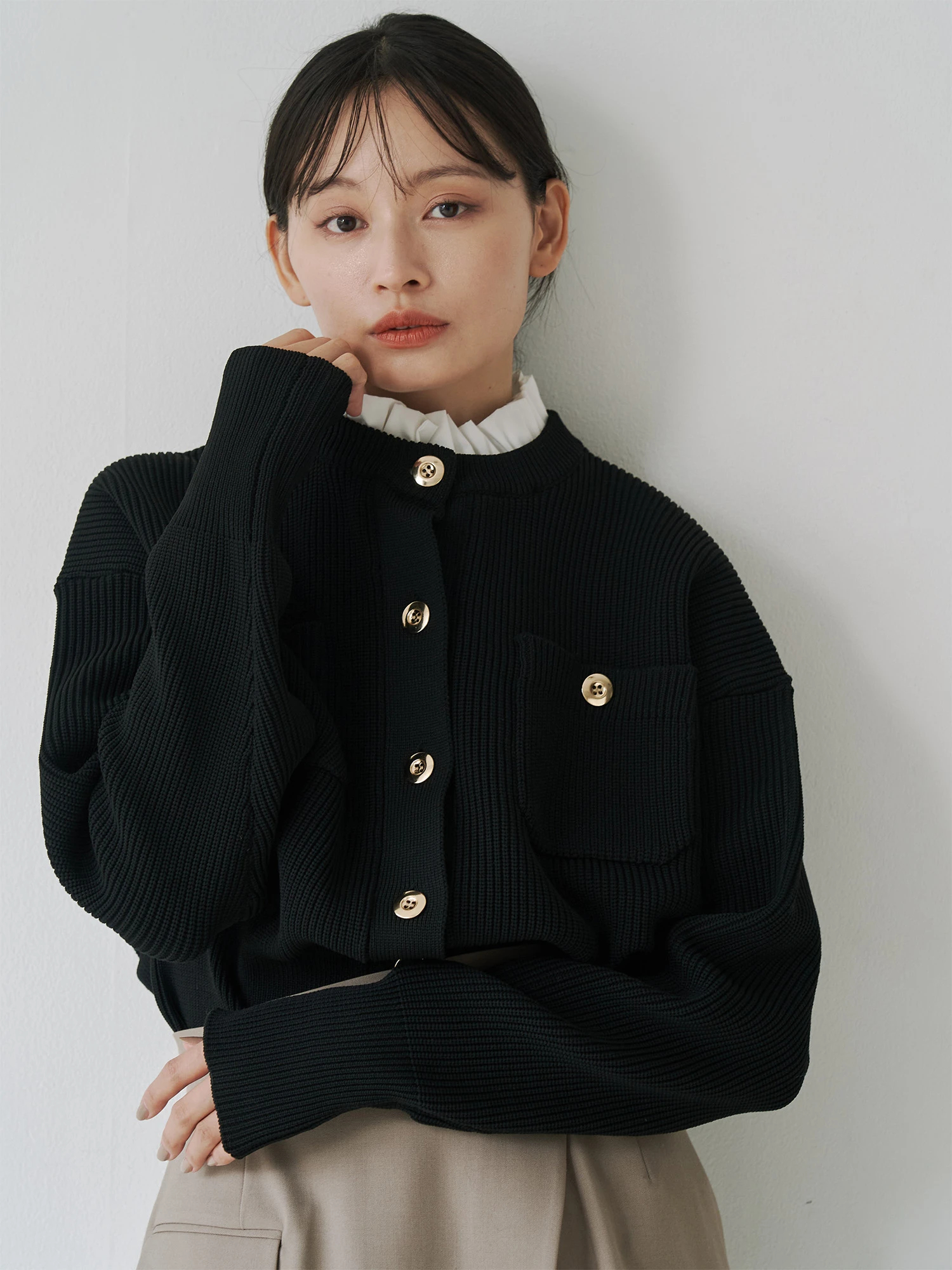フリル衿金ボタンカーデ | レディースファッション通販のTONAL