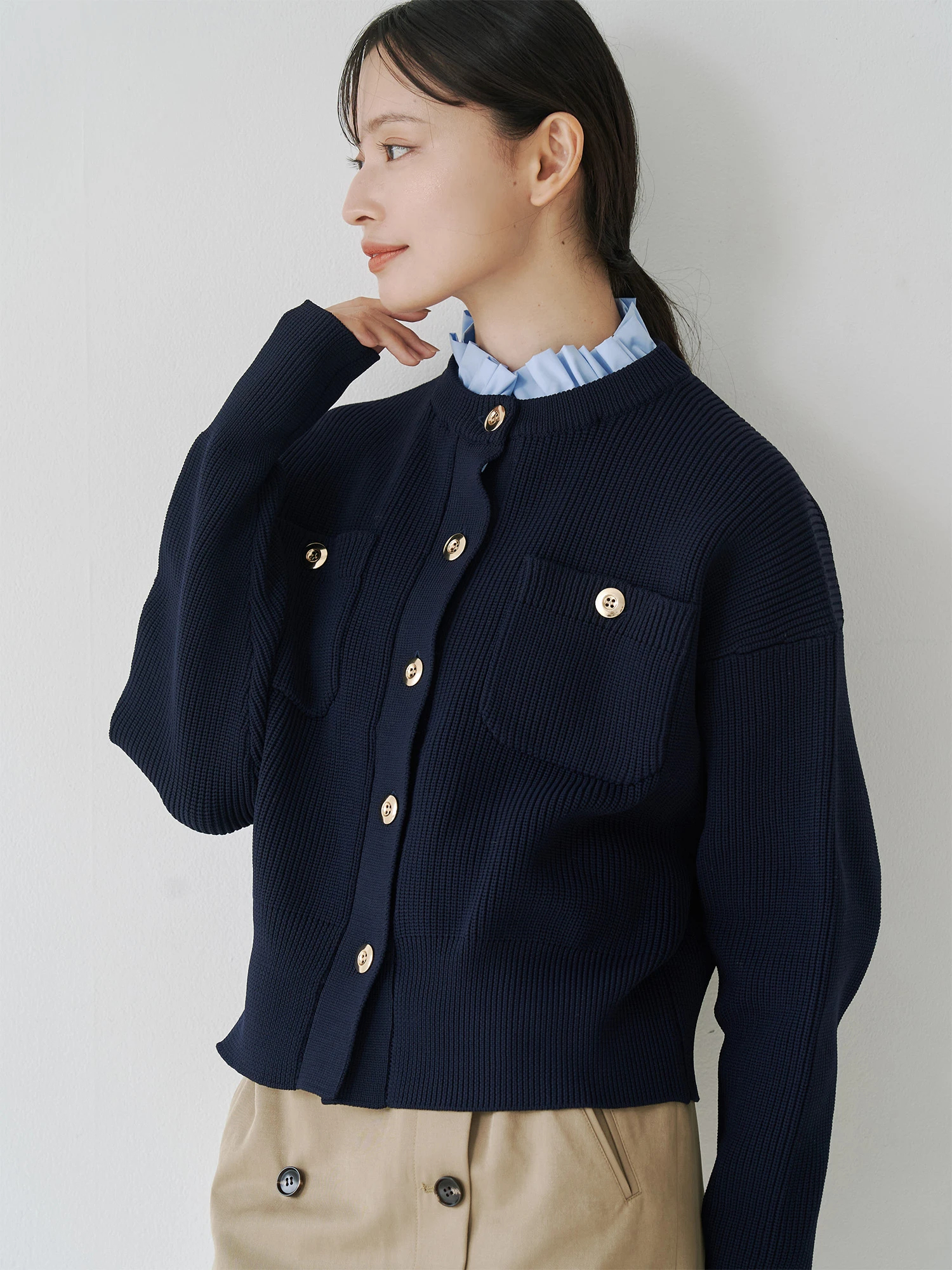 フリル衿金ボタンカーデ | レディースファッション通販のTONAL