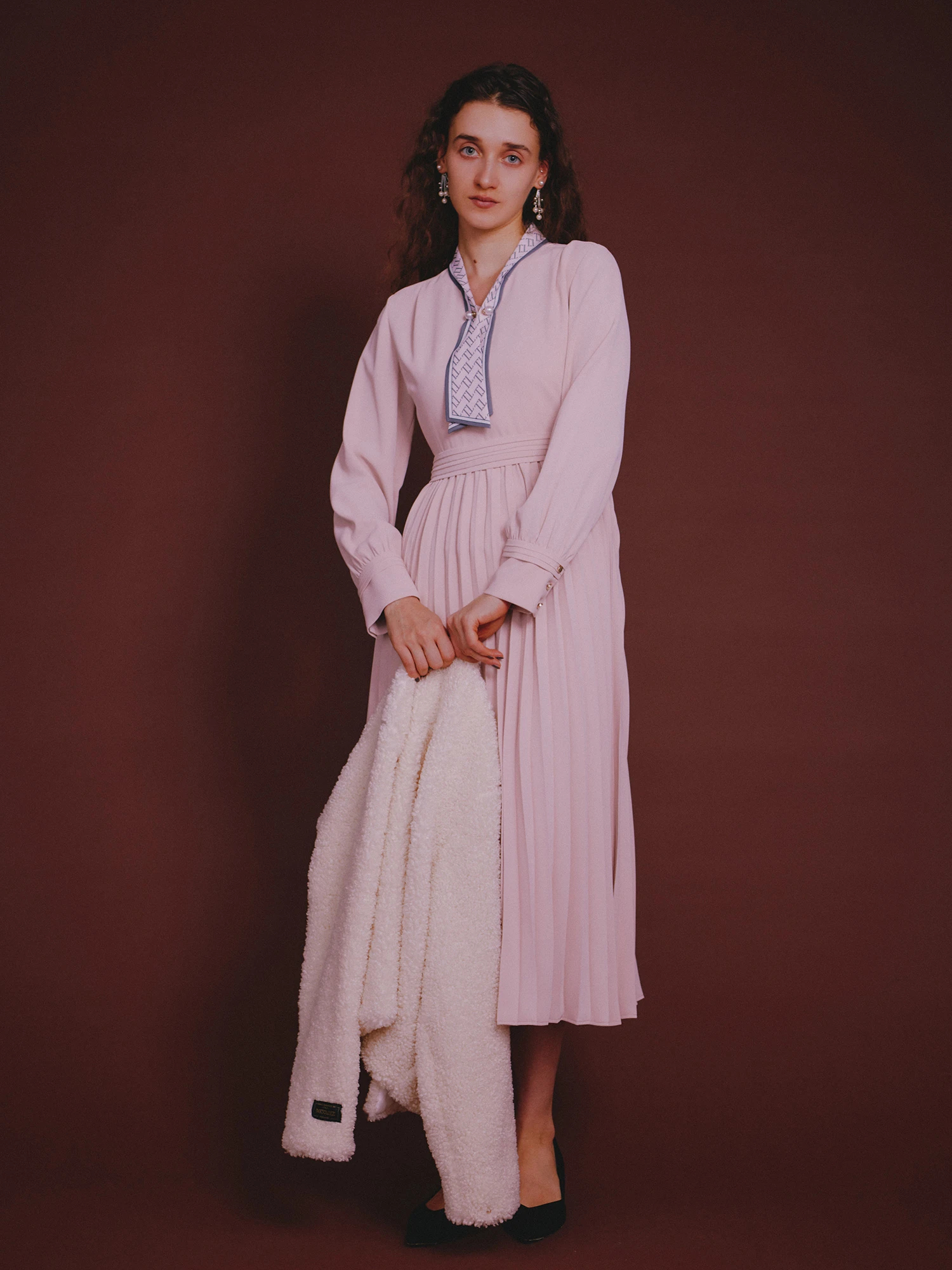 TONAL ワンピース　新品 TONAL ワンピース バイカラーオープンフレアワンピース