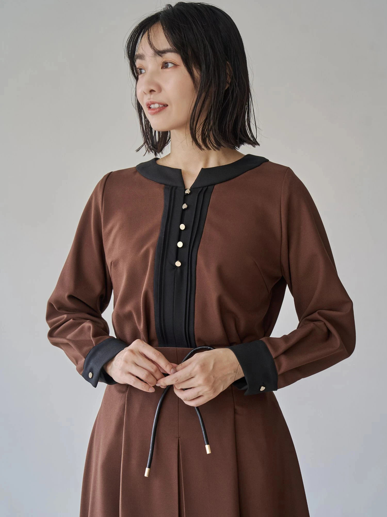 ウォームツイルバイカラーピンタックブラウス | レディース