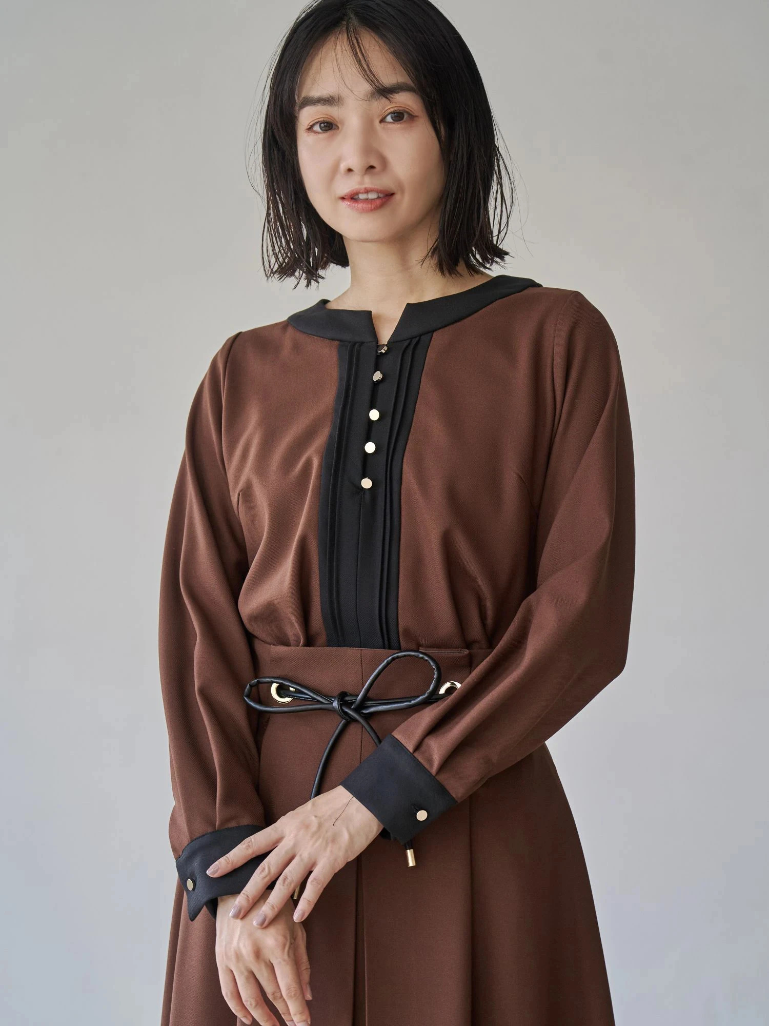 ウォームツイルバイカラーピンタックブラウス | レディース